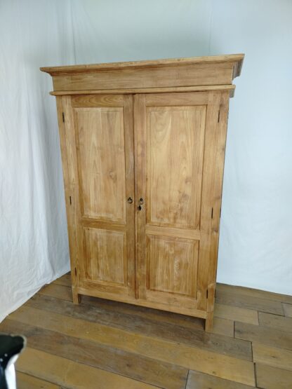 Skříň masiv TEAK